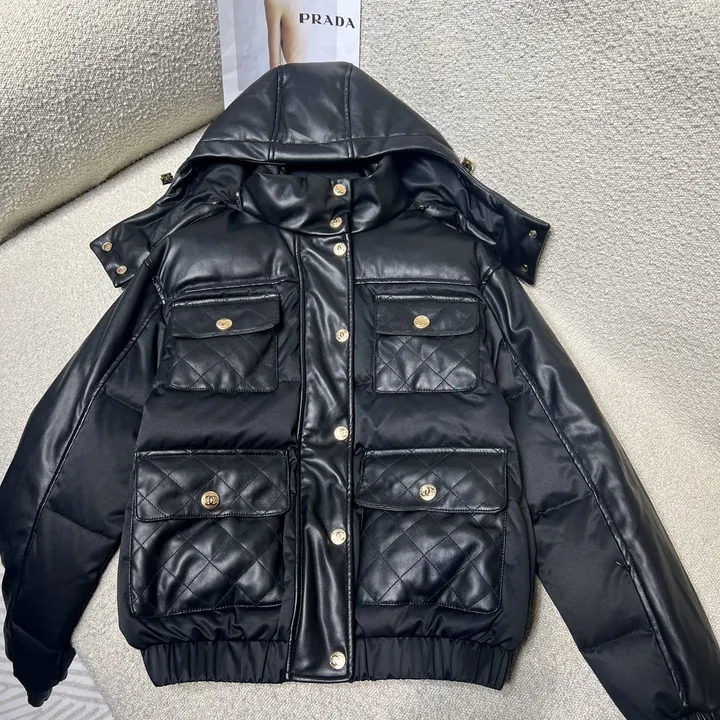 シャネル パファー ダウンジャケット