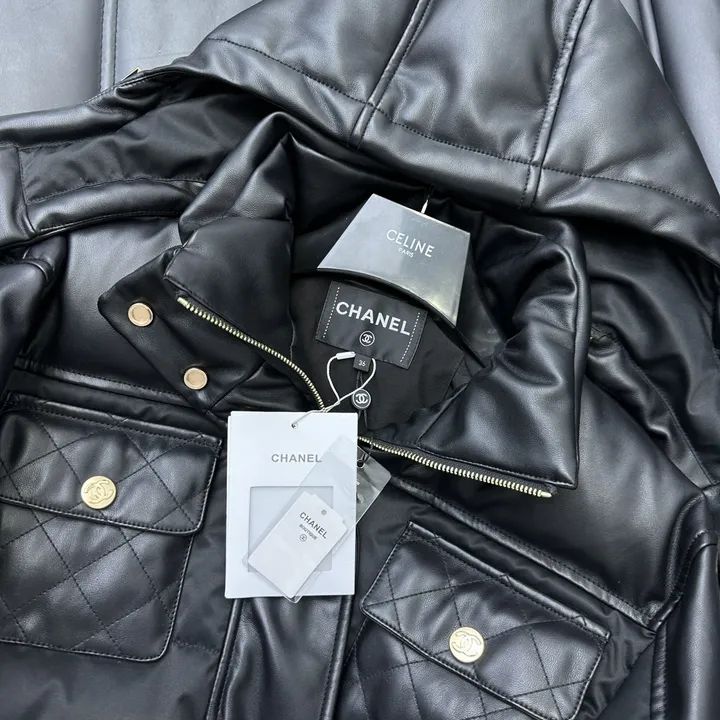 シャネル ココネージュ ダウンジャケット
