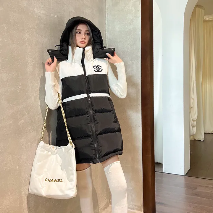 シャネル ノースリーブ ダウンベストレディース