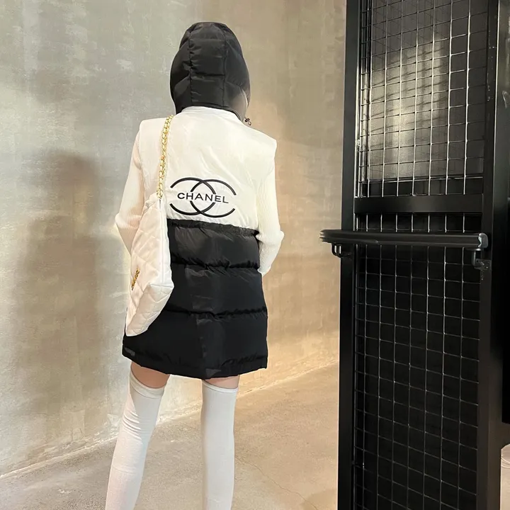 シャネル ダウンベスト 袖なし