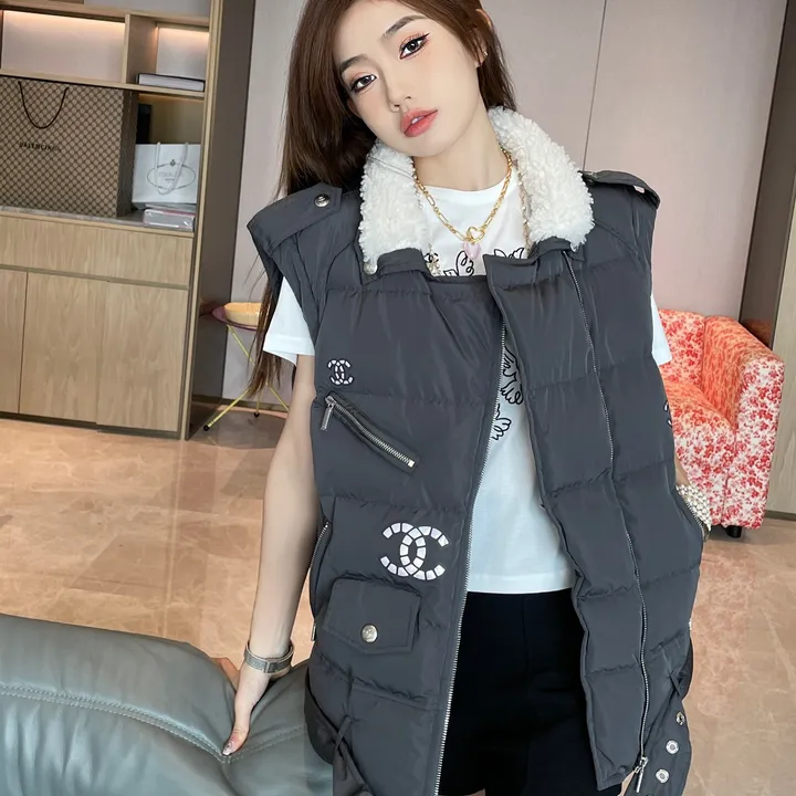 シャネル ダウンコート ノースリーブ