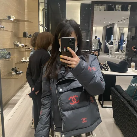 シャネル ダウンジャケット女性用