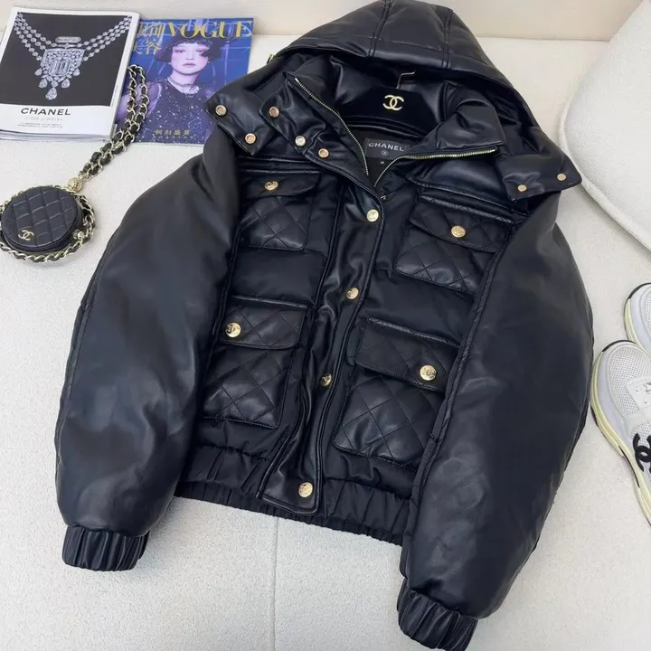 CHANEL レディース ダウンジャケット