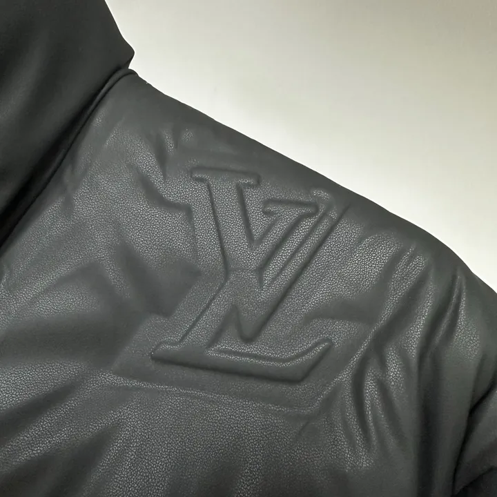 ルイヴィトンダウンコート モノグラム