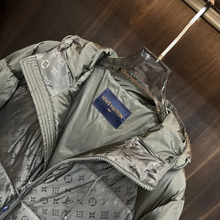 ルイヴィトン 撥水アウター