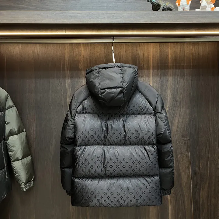 ヴィトン ダウンコート 冬服