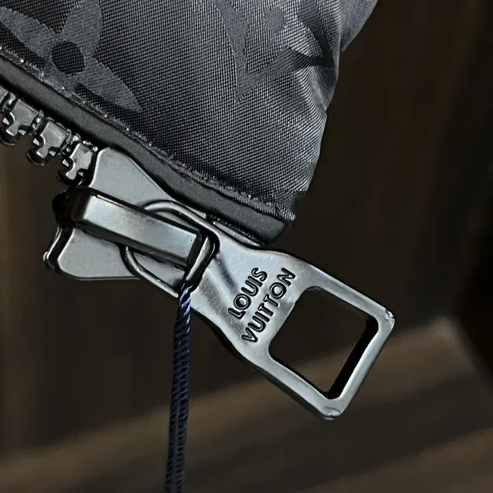 ルイヴィトン ダウンジャケット 防風 防寒