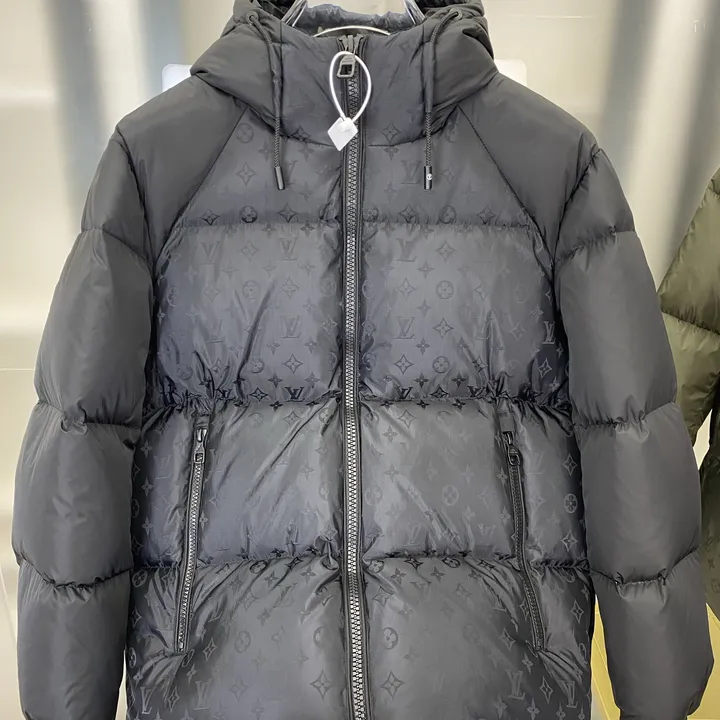 ルイヴィトン 冬服 撥水 ダウン