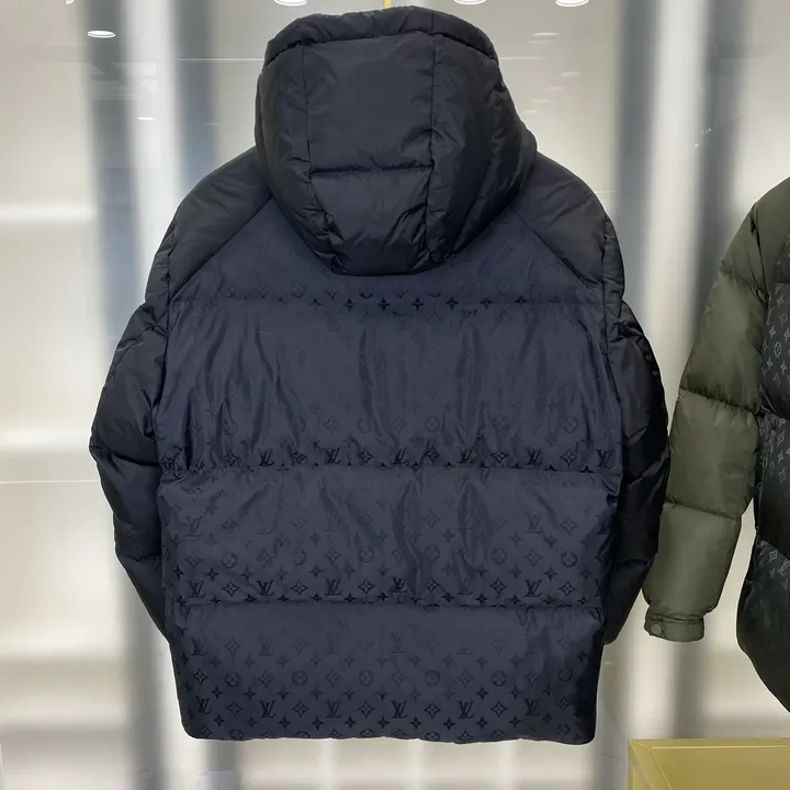 ルイヴィトン ショート丈 ダウン ジャケット