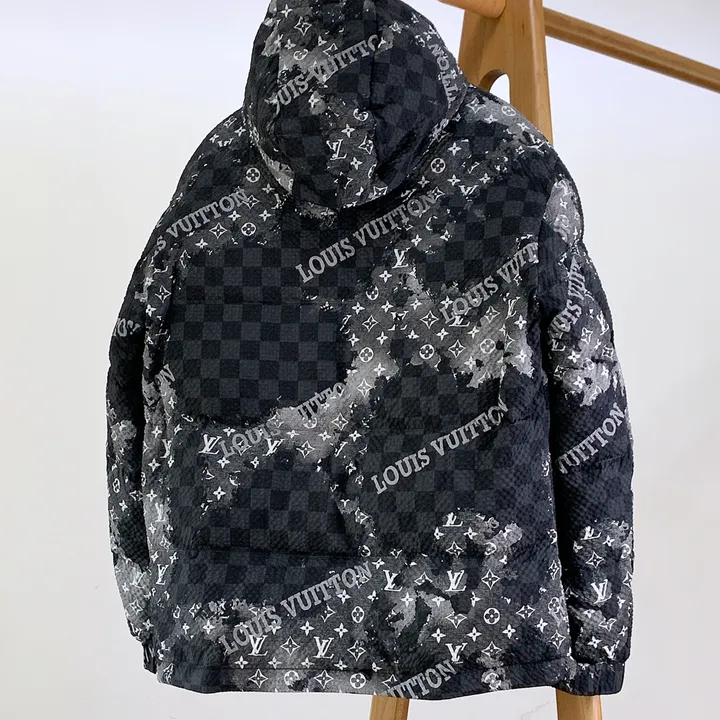 LOUIS VUITTON ダウン デニム