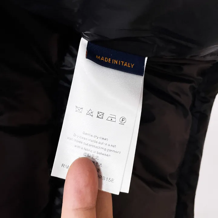 ルイヴィトン ダミエ ダウンジャケット