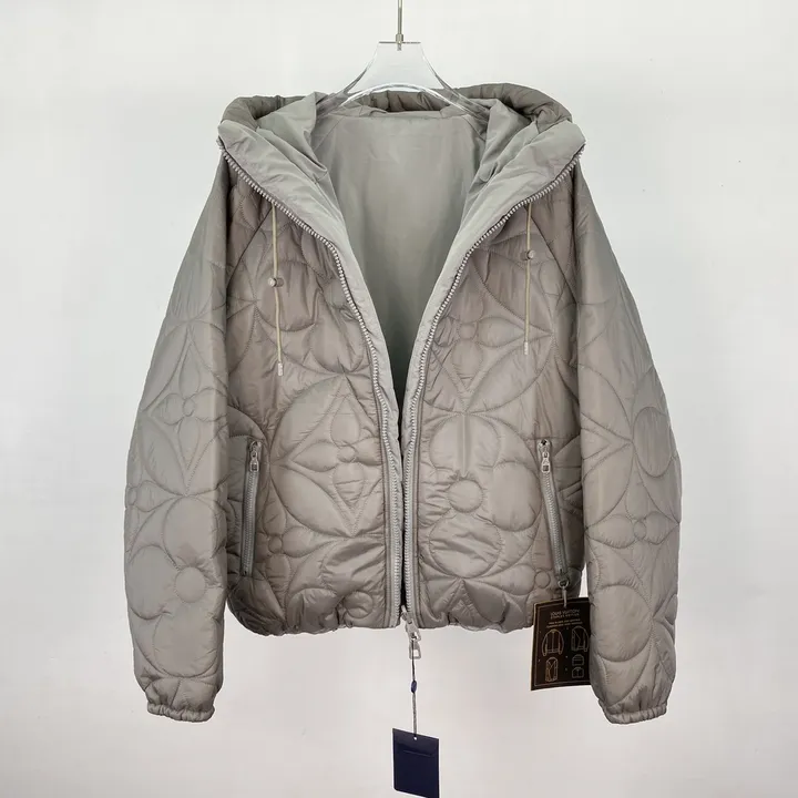 ルイヴィトン キルティング ダウンジャケット