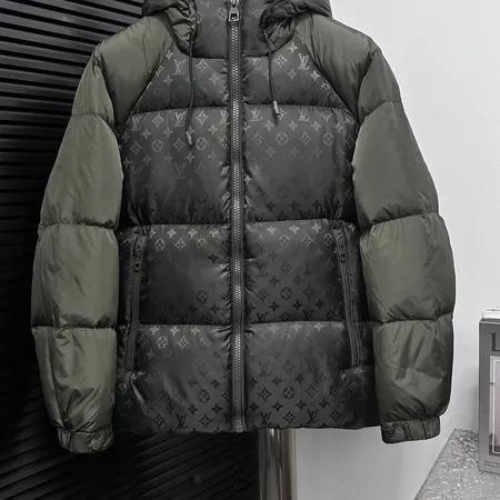 高级 ルイヴィトン ダウンジャケット
