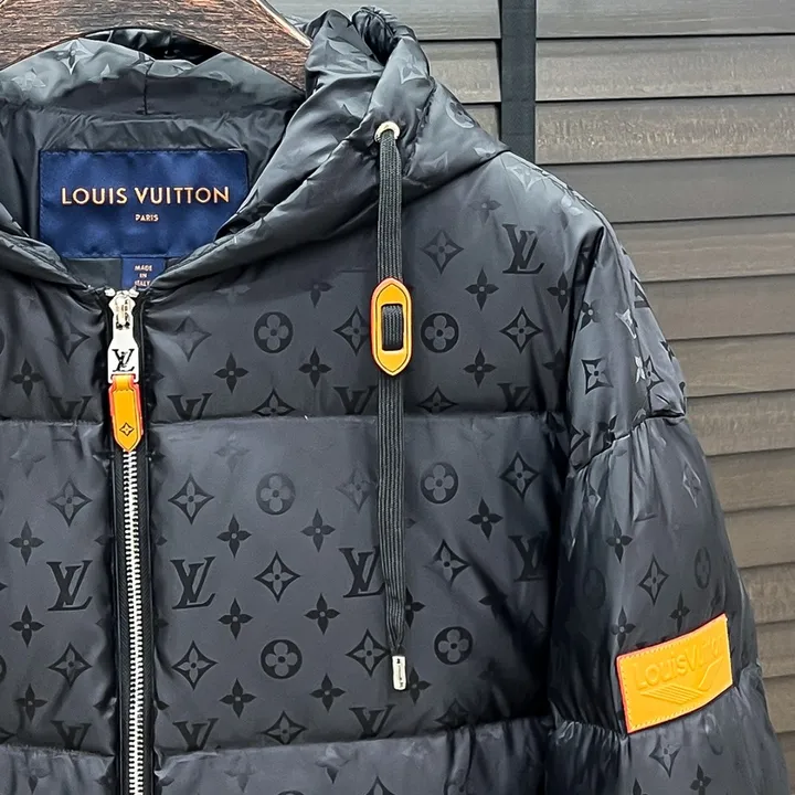 ヴィトンダウン ジャケット 2025