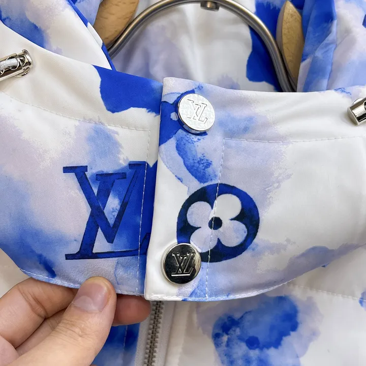 ルイヴィトン フルジップ ダウン