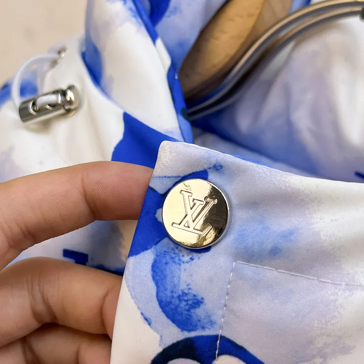 ルイヴィトン フルジップ ダウン