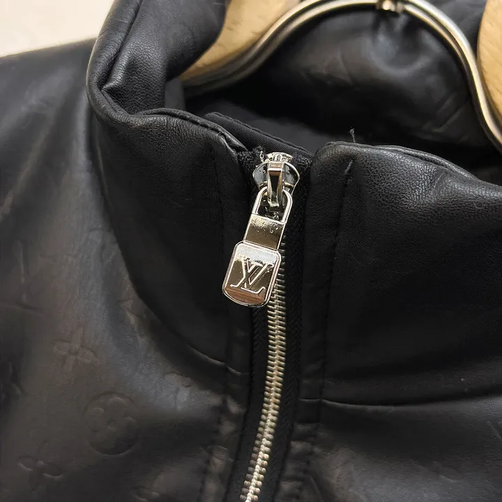 ヴィトン ダウンジャケット ブラックファッション