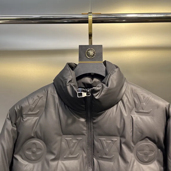 ルイヴィトン ダウンジャケット メンズ