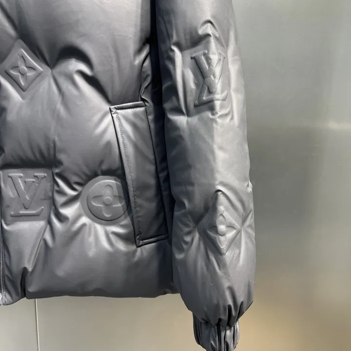 ルイヴィトン ダウン フード付き