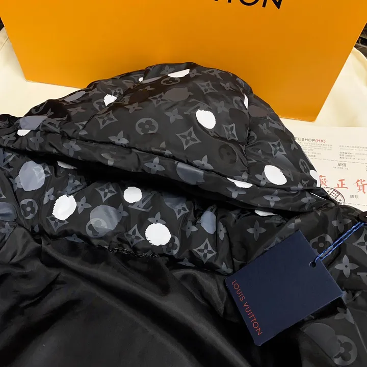 草間彌生 ダウンジャケット 秋冬新品