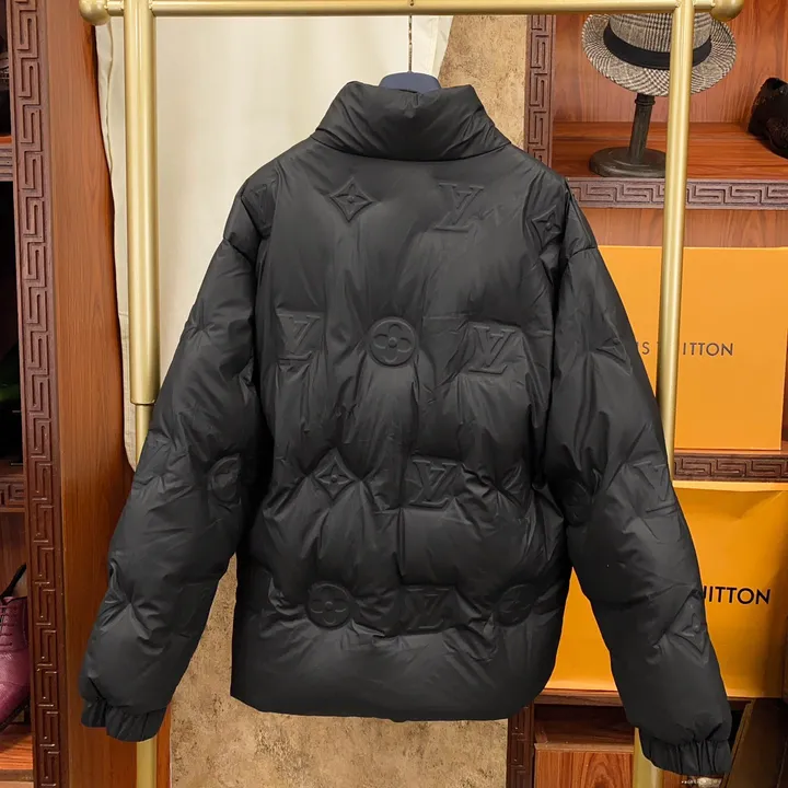 ルイビトン ダウンコート ショート丈