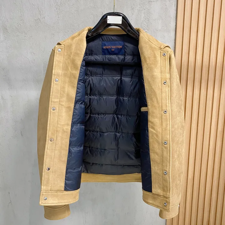 ルイヴィトン モノグラム ダウンコート