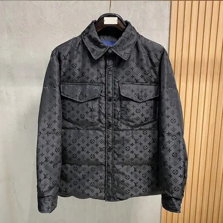 LOUIS VUITTON ダウンジャケット メンズ