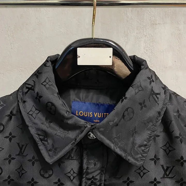 ルイヴィトン メンズ ダウン