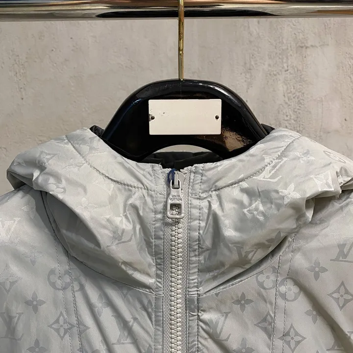 ルイヴィトン ダウン ショート丈