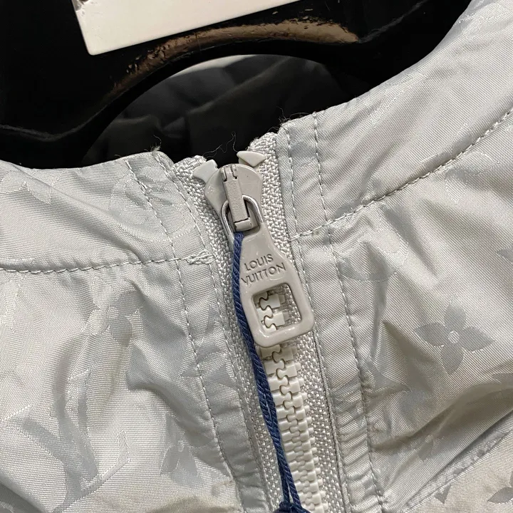ルイヴィトン ダウン ショート丈