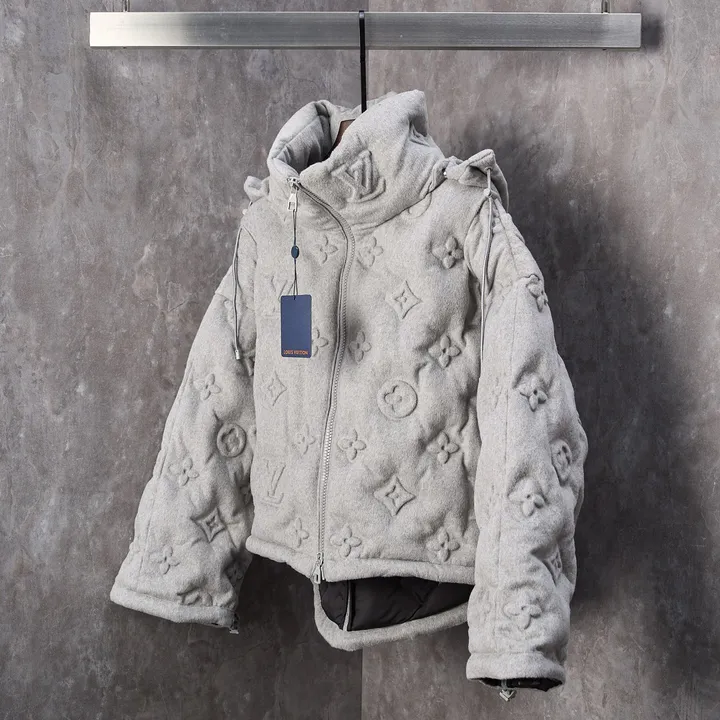 ルイヴィトン カシミヤ ダウンジャケット