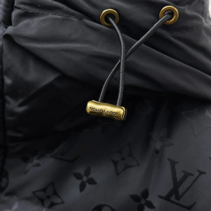 ルイヴィトン 厚手 ダウンジャケット