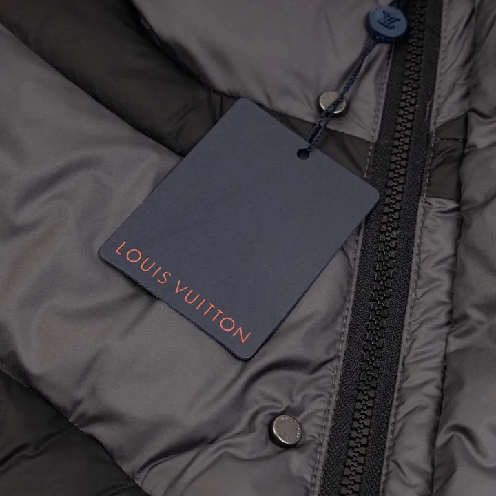 ヴィトン ダウンジャケット 23AW