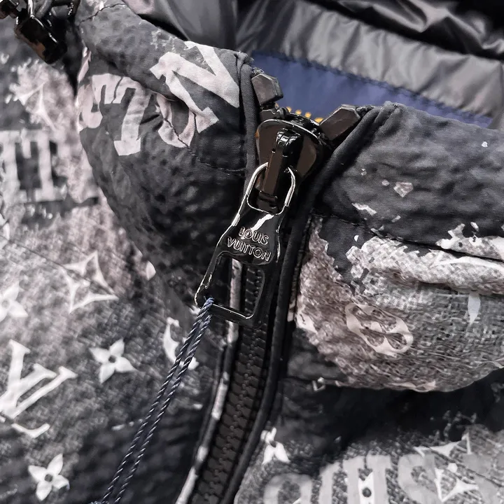 ルイヴィトン ダウン 厚手