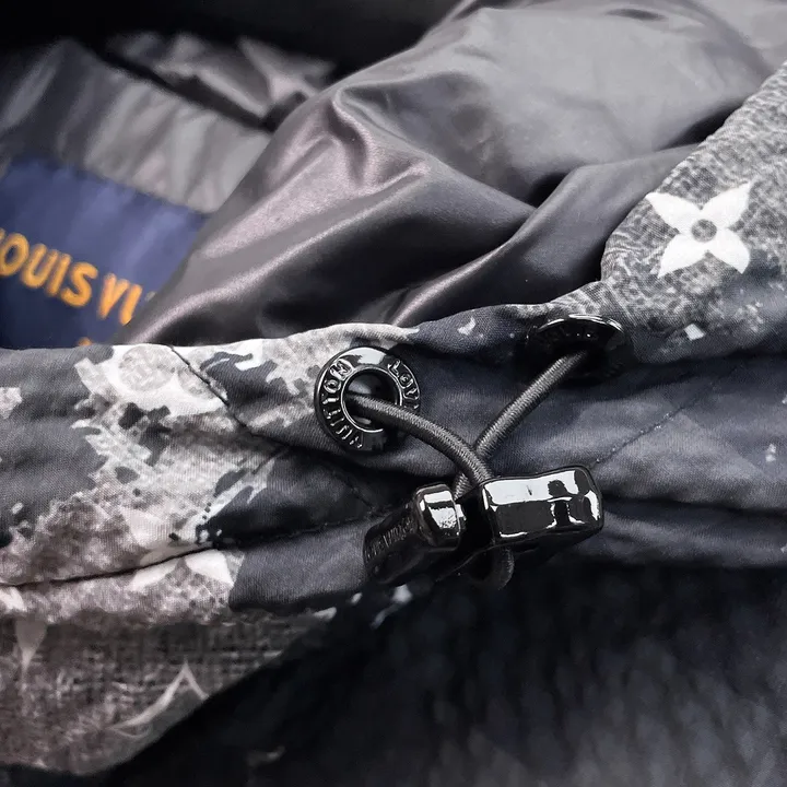 ルイヴィトン ダウンジャケットスーパーコピー