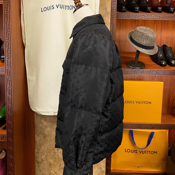 ルイヴィトン メンズ ダウンコート
