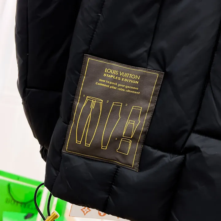 ヴィトン ダウン 軽量 暖かい