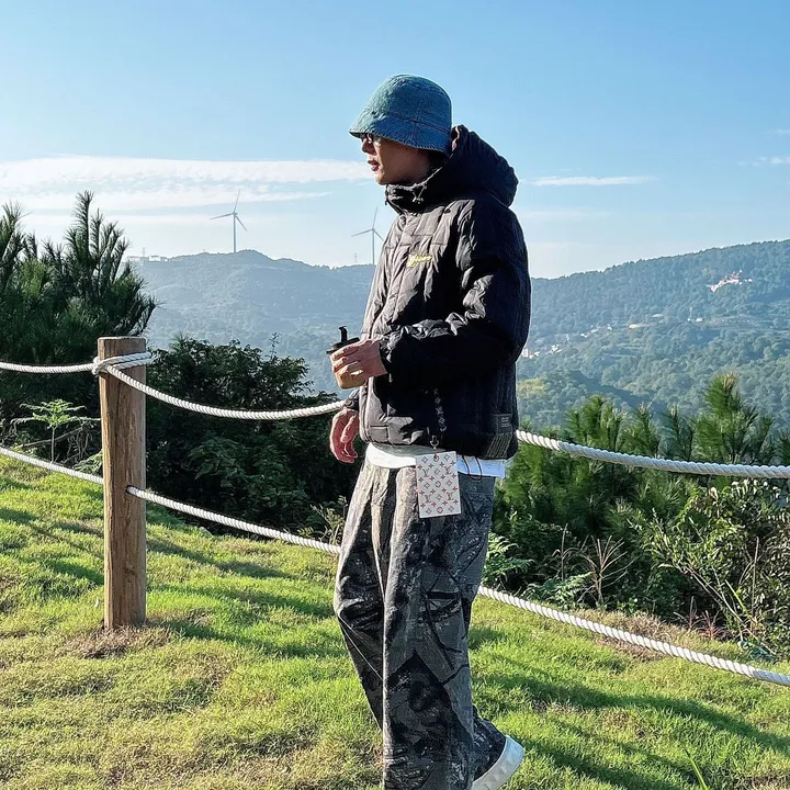 ハイブランド ダウンジャケット