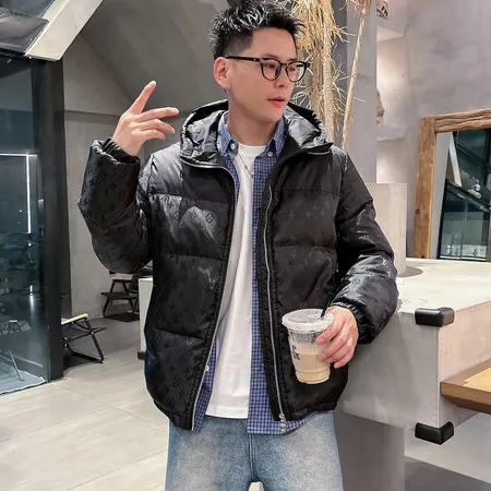 ルイヴィトン モノグラム ダウンジャケット