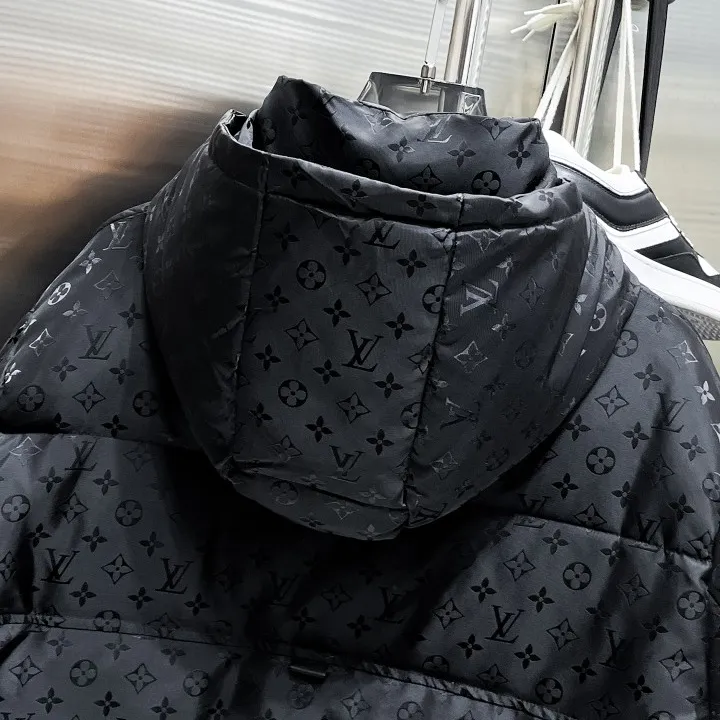 ヴィトン ジップ ダウンジャケット