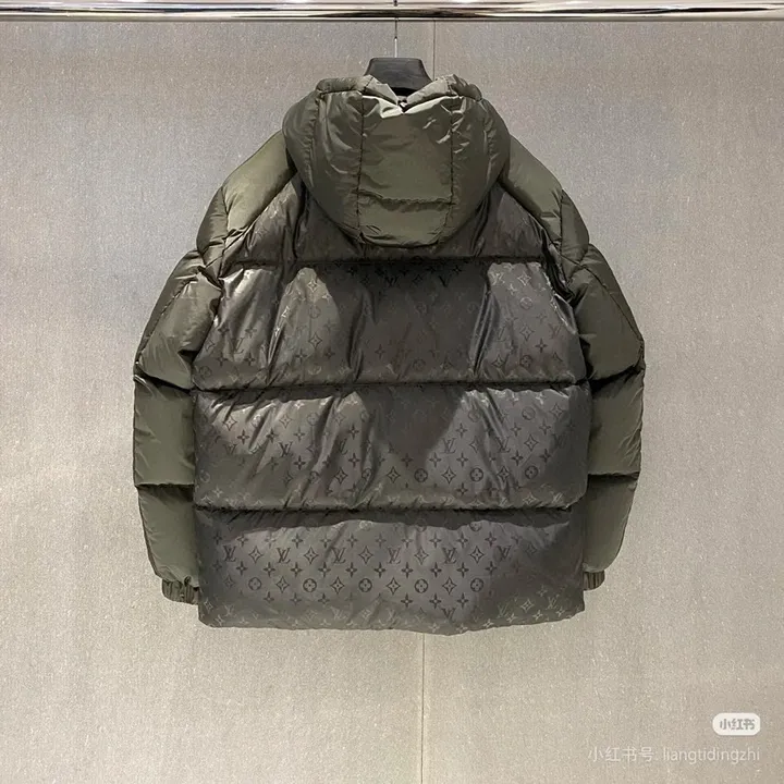 ヴィトン ダウンジャケット 大きいサイズ