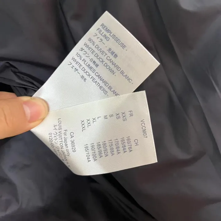 ルイヴィトン ショート丈 ダウンコート