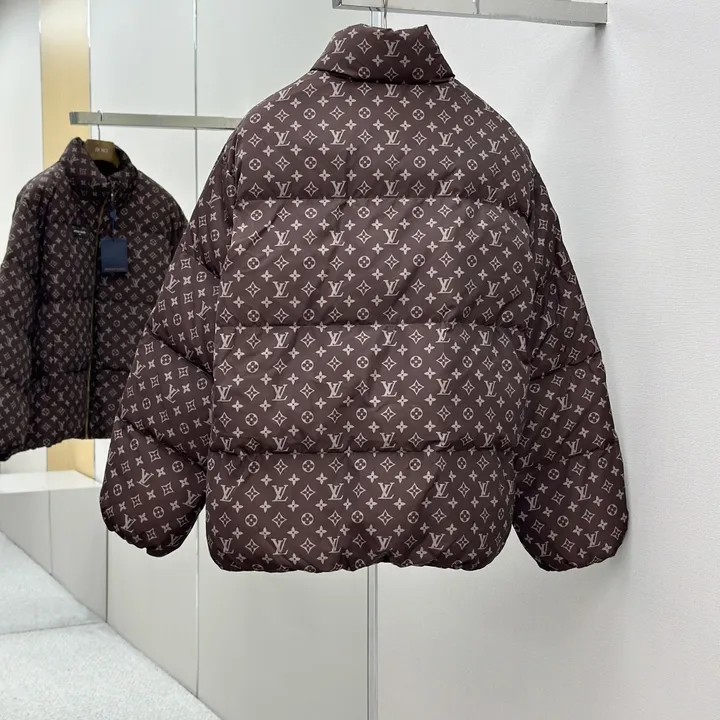 Louis Vuitton モノグラムダウン