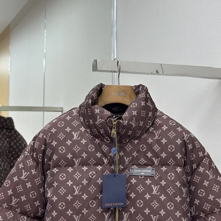 Louis Vuitton モノグラム ダウンブルゾン