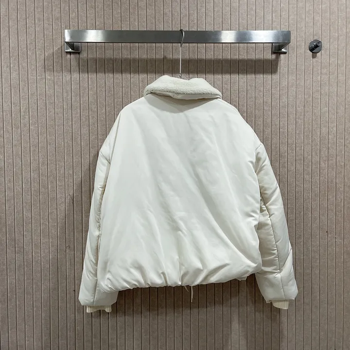 ロエベ ウンジャケット トラップ付き