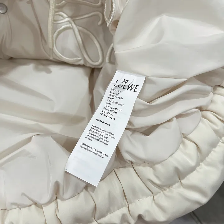 ロエベ ウンジャケット 2025