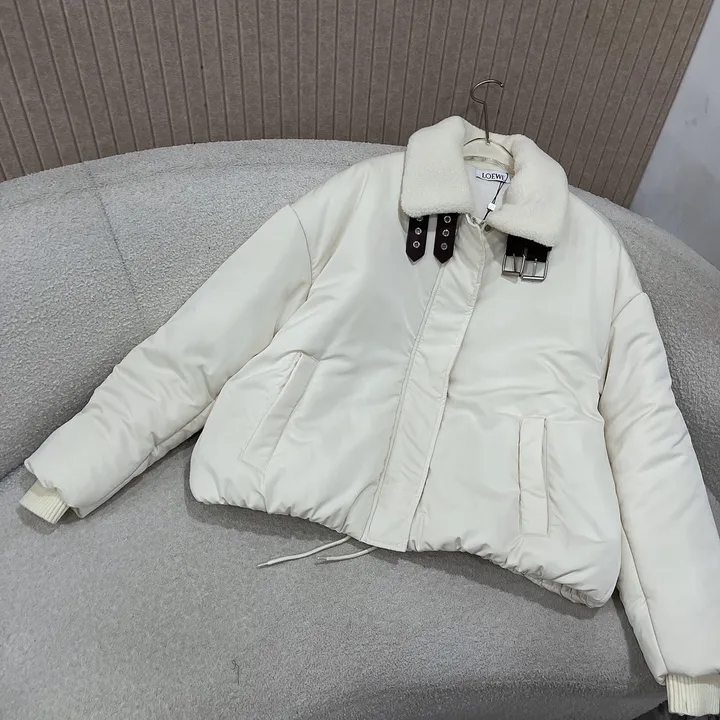 ロエベ ウンジ スーパーコピー