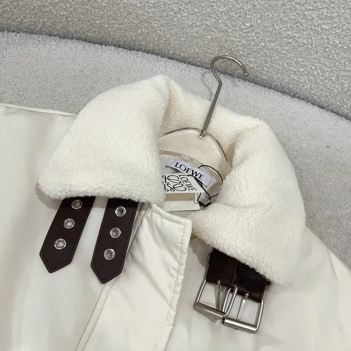 ロエベ ウンジャケット 2025