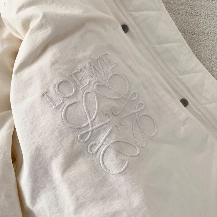 ロエベ ショートダウン レディース