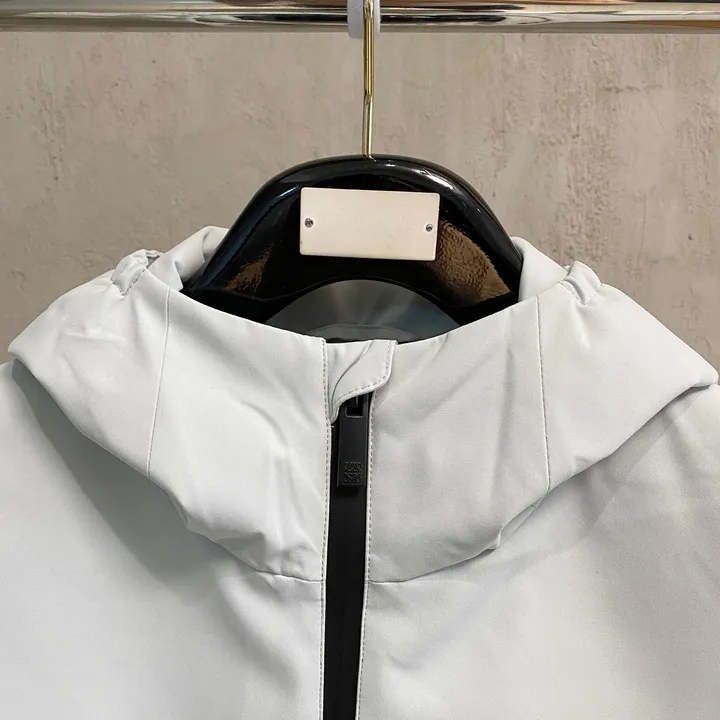 ロエベ オン ユニセックス ダウンジャケット